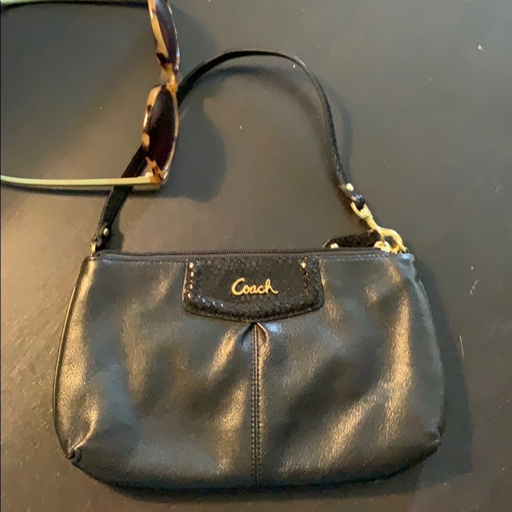 Like New Coach bag 💙💋